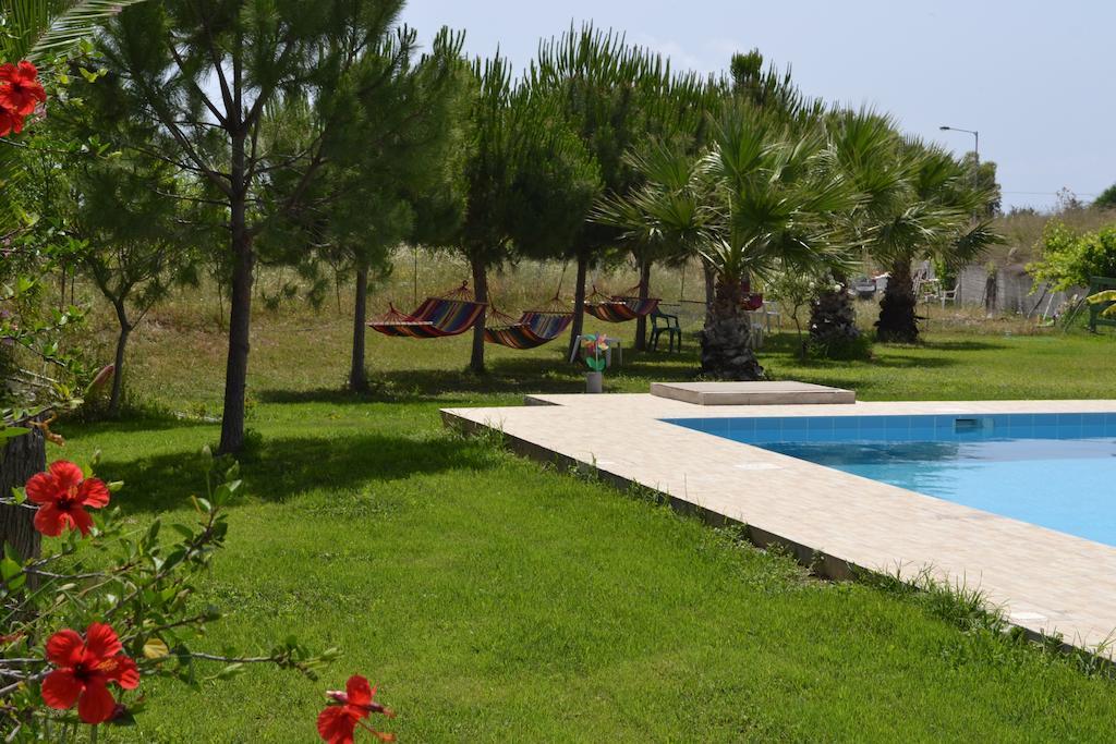 Petasos Apartments 1 Геннади Экстерьер фото